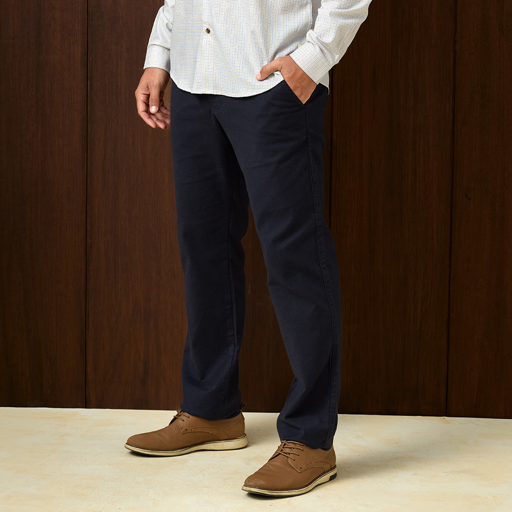 PANTALON DRILL BROKEN FLAT FRONT CON ELASTICO EN LATERALES CLASICO AZUL MARINO