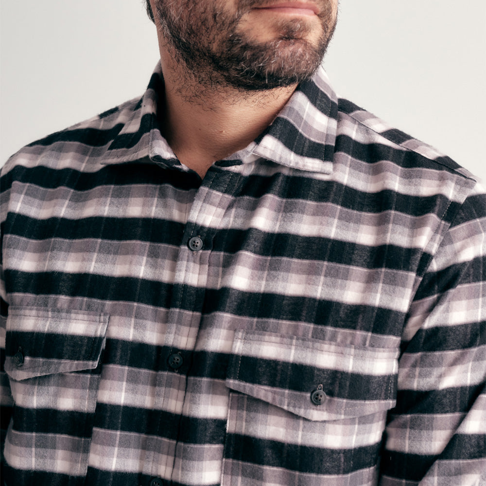 CAMISA FRANELA CUELLO SPREAD REGULAR FIT NEGRO CUADROS