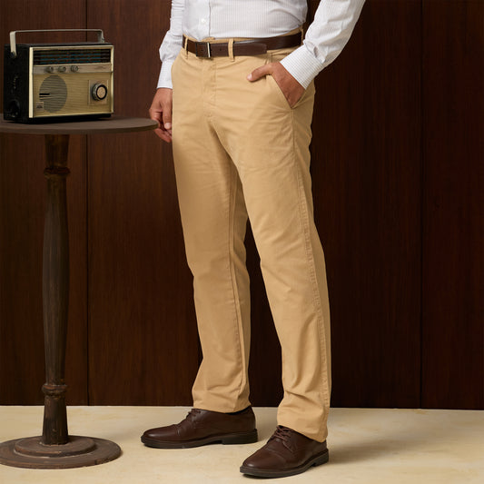 PANTALON DRILL FLAT FRONT CLASICO BEIGE OI26