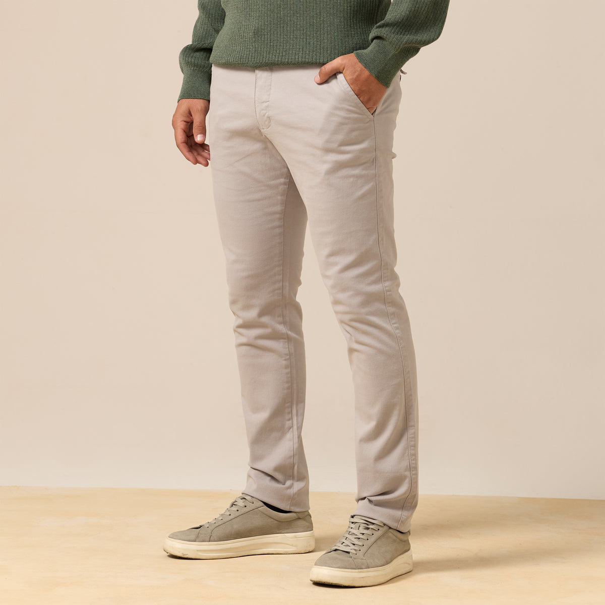 PANTALON DRILL FLAT FRONT SLIM FIT PLOMO OI26