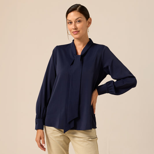BLUSA MANGA LARGA SEDA CUELLO CON LAZO AZUL MARINO
