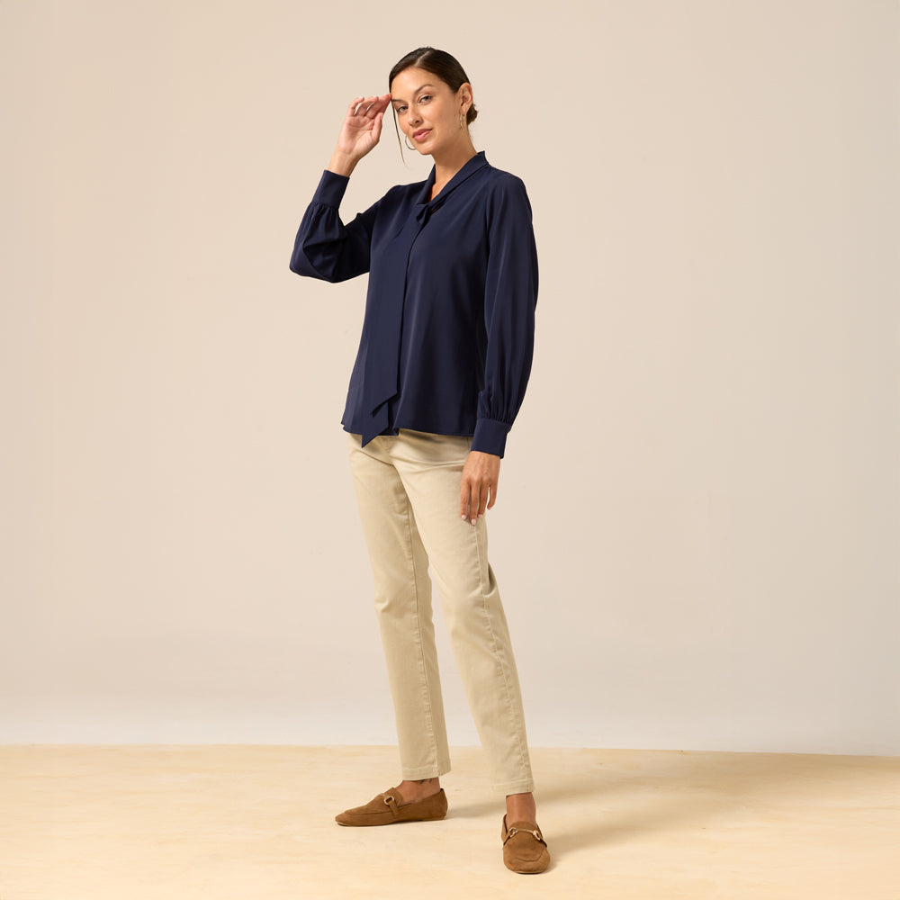 BLUSA MANGA LARGA SEDA CUELLO CON LAZO AZUL MARINO